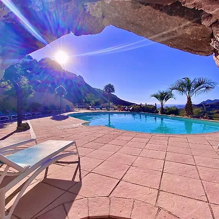 Domaine A Flatta 4*