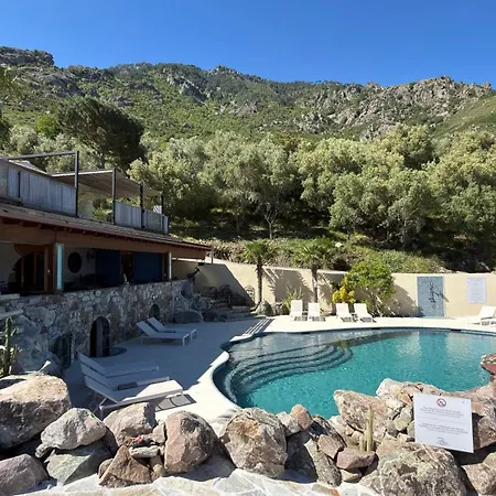 Domaine A Flatta Otel