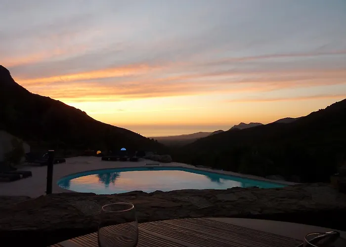 Hotell Domaine A Flatta 4*
